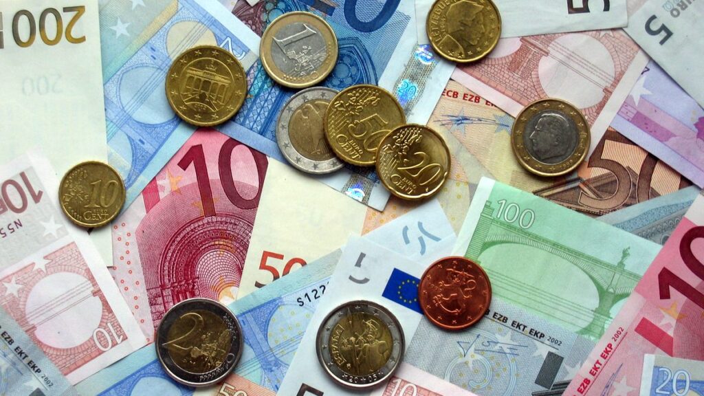 MiCA, PSAN, agrément : qui a le droit de vous vendre un actif numérique